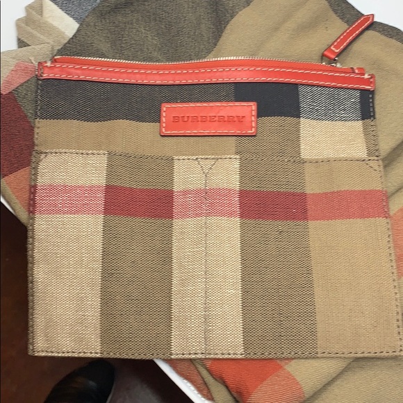 Burberry satchel with detachable pouch w/ dust bag - Picture 6 of 9